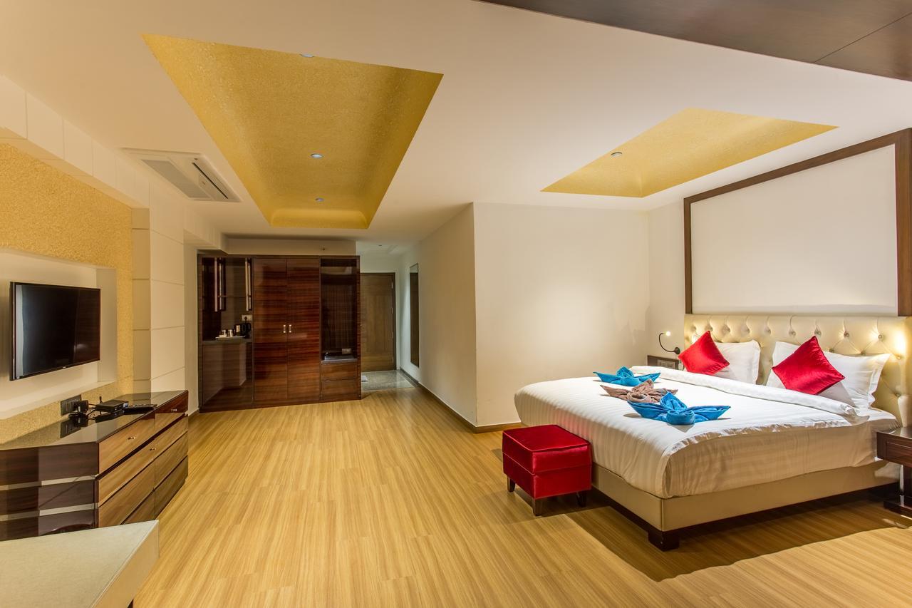 Hotel Abika Elite Ujjain Exterior photo
